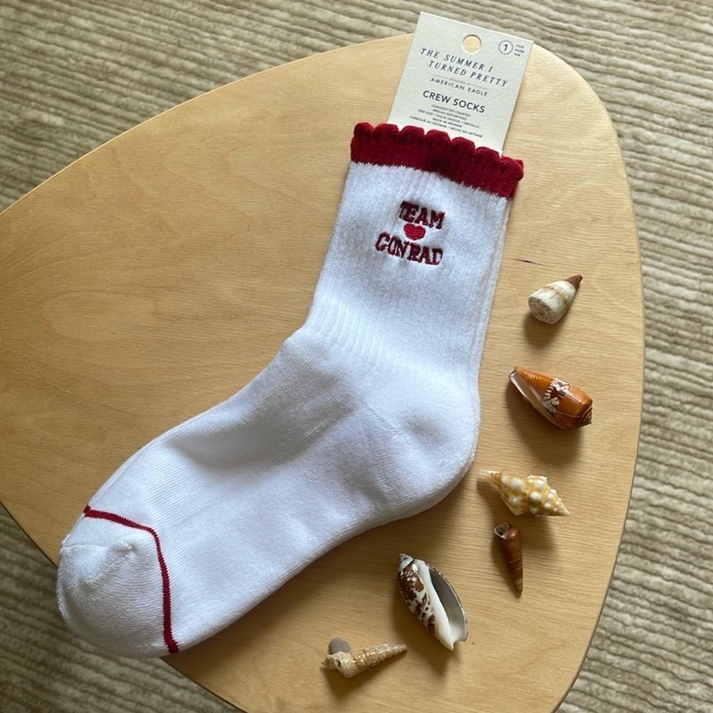 TEAM CONRAD SOCKS American Eagle Outfitters White Socks with Red Trim